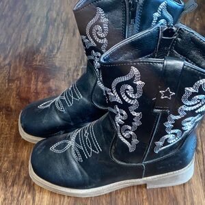 Black western boots for boys